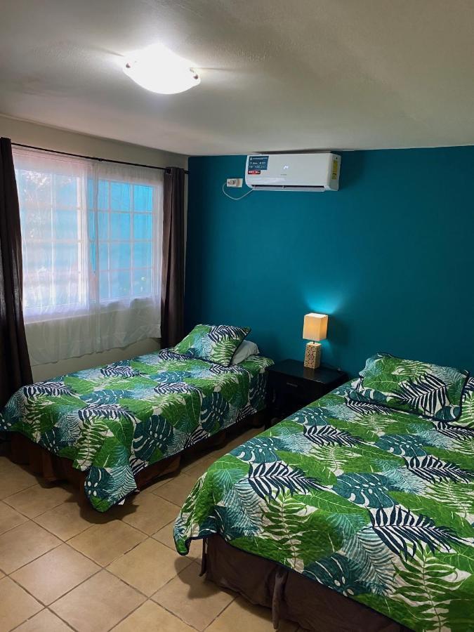 Uverito Sand Dollar B&B 拉斯塔布拉斯 外观 照片